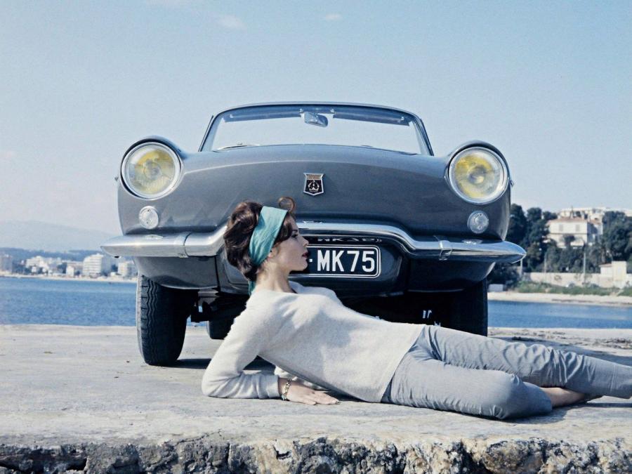 Renault Floride Convertible 1958 года  (фото 9 из 14)